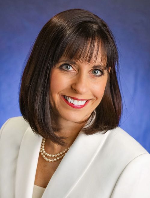 #152: Building Meaningful Connections – Maureen Zappala, DTM