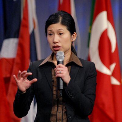 #118: From Shy & Self-Conscious to World-Class Speaker, Mary Cheyne