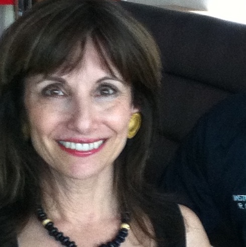 #209: Rising Above Onstage Mishaps and Embarrassments – Caren Neile