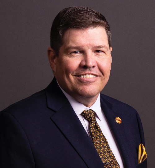 #212: Heart-Led Leadership – 2022-23 International President Matt Kinsey, DTM