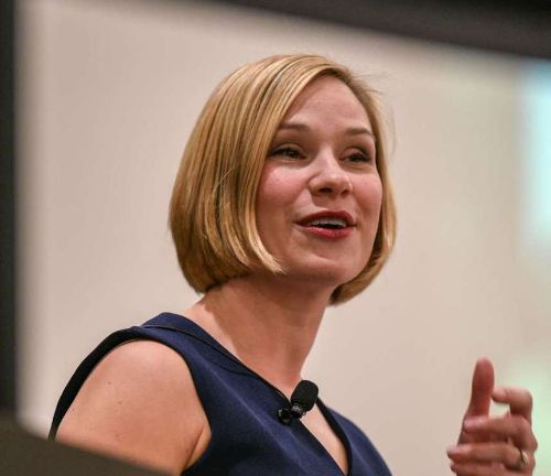 #147: Four Habits Yoga and Public Speaking Have in Common — Christine Clapp, DTM